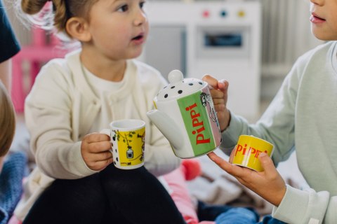 Porcelanowy zestaw do herbaty dla dzieci, Pippi Langstrumpf, naczynia kubki