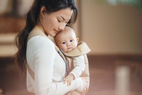 BABYBJORN MINI Woven - nosidełko, beżowe