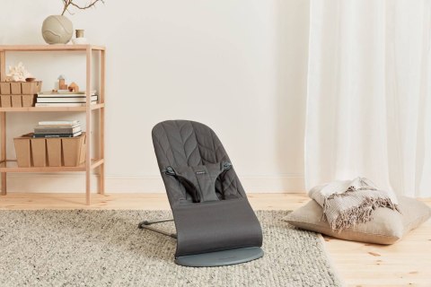 BABYBJORN - leżaczek BLISS Woven, Petal Quilt - Antracytowy + Zabawka