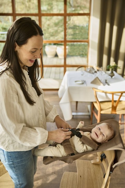 LEANDER - Newborn Seat do krzesełka do karmienia Louie™ i Classic™, Mocca