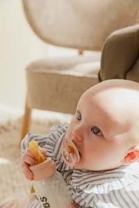 BIBS BUTELKA SZKLANA ze smoczkiem antykolkowym z kauczuku naturalnego poj 120 ml IVORY