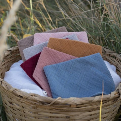 BIBS BANDANA BIB DARK OAK bandanka śliniak z kieszonką na smoczek 100% organic cotton