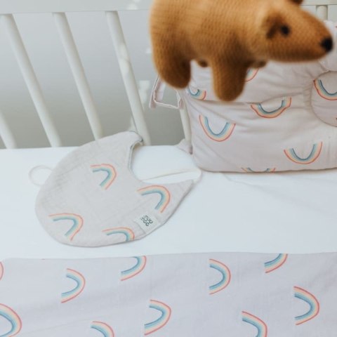 Hi Little One śliniak muślinowy dla niemowlaka dwustronny BIO RAINBOW/DREAM muumee