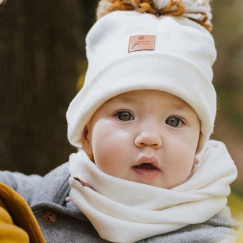 Hi Little One szalik golf zimowy niemowlęcy BOHO Ivory M Pom Pom