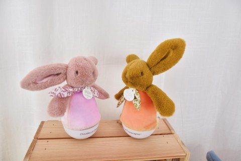 DOUDOU - lampka nocna muzyczna Lapin Doudou Culbuto, Doudou et Compagnie, 16 cm, różowa