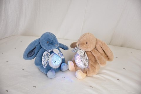 DOUDOU - lampka projektor muzyczny króliczek Lapin Doudou Projection, Doudou et Compagnie, 19 cm, beżowy piaskowy